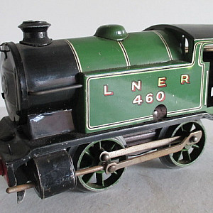 Hornby-LNER-460